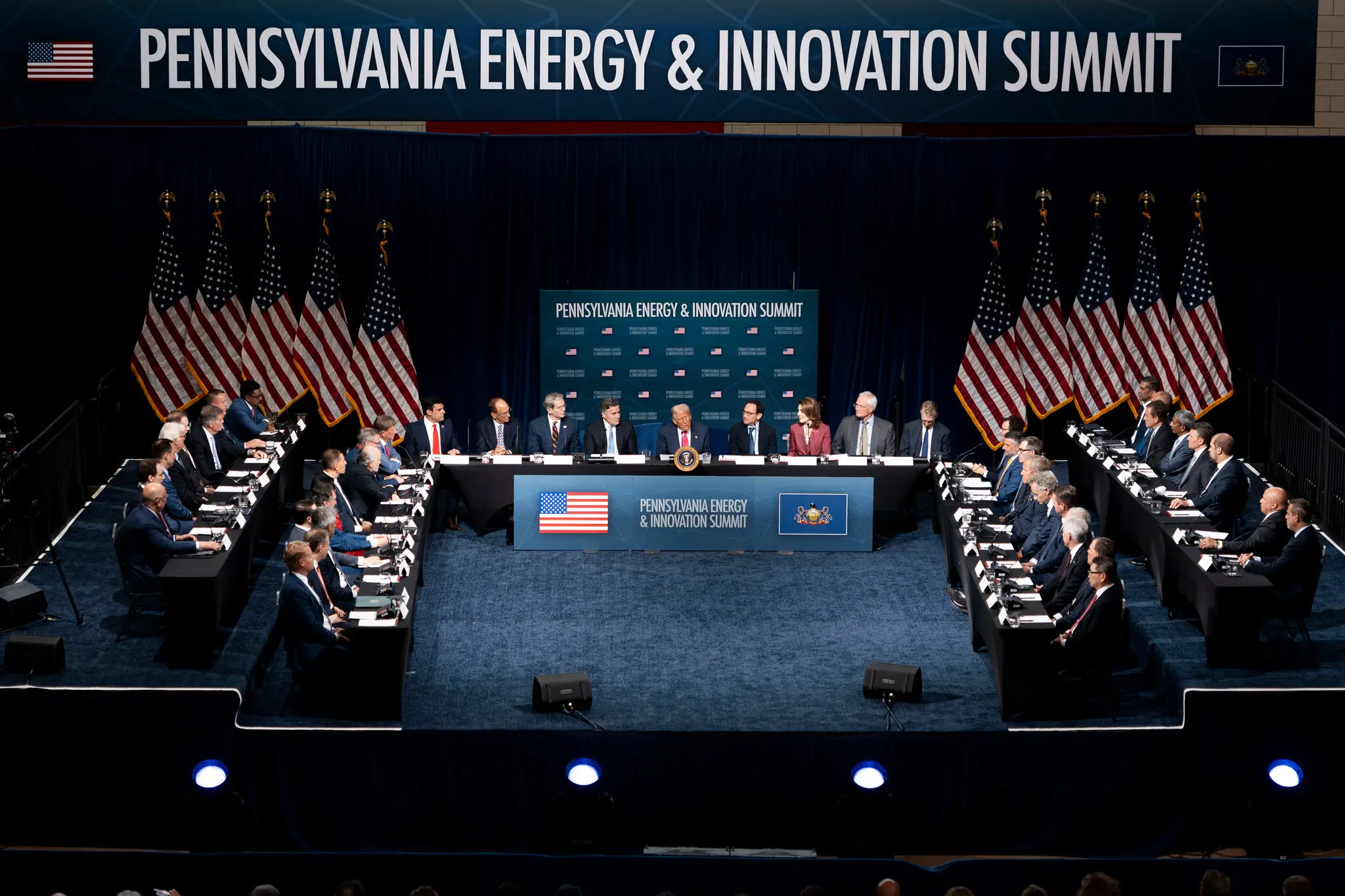 Трамп оголосив про $90 млрд інвестицій у штучний інтелект і енергетику в Пенсильванії